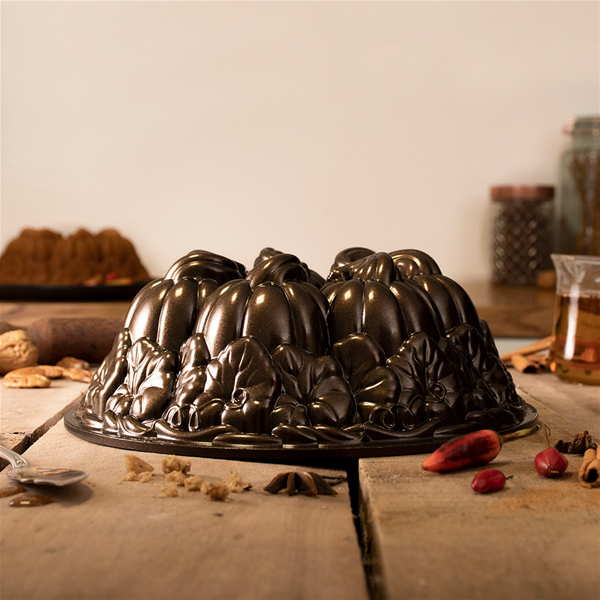 Bundt Cake Pan 10.4